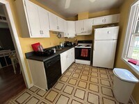 Building Photo - 4 Bedroom, 2.5 Bath Townhouse for Rent – $2,700/Month