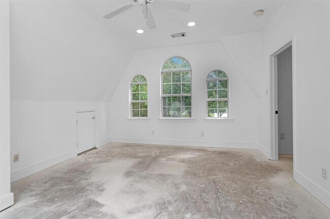Building Photo - 36922 High Chaparral