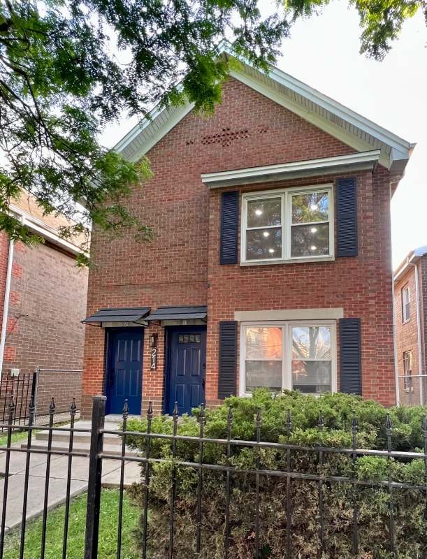 Building Photo - 214 S Leavitt St