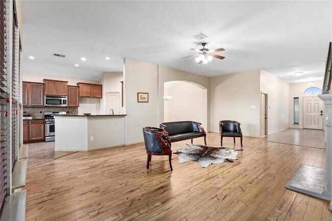 Building Photo - 2886 Aurelia Ln