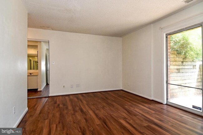 Building Photo - 3152 Covewood Ct