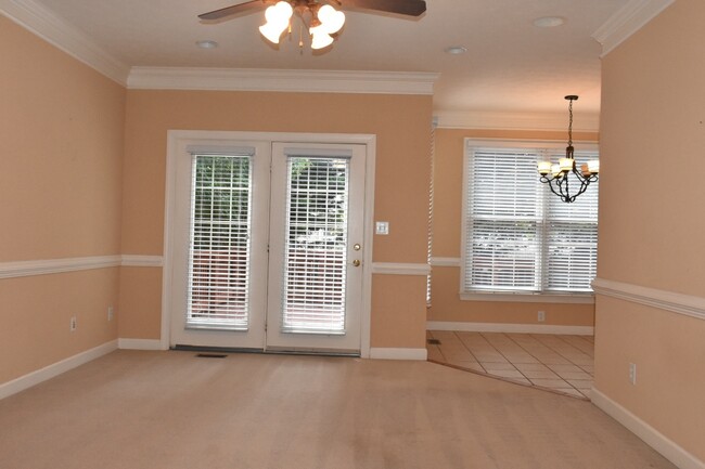 Building Photo - Beautiful York County Home!!