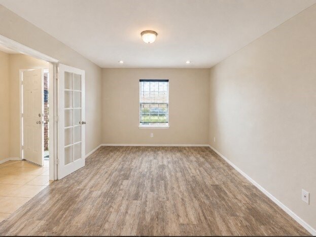 Building Photo - 433 Magma Dr