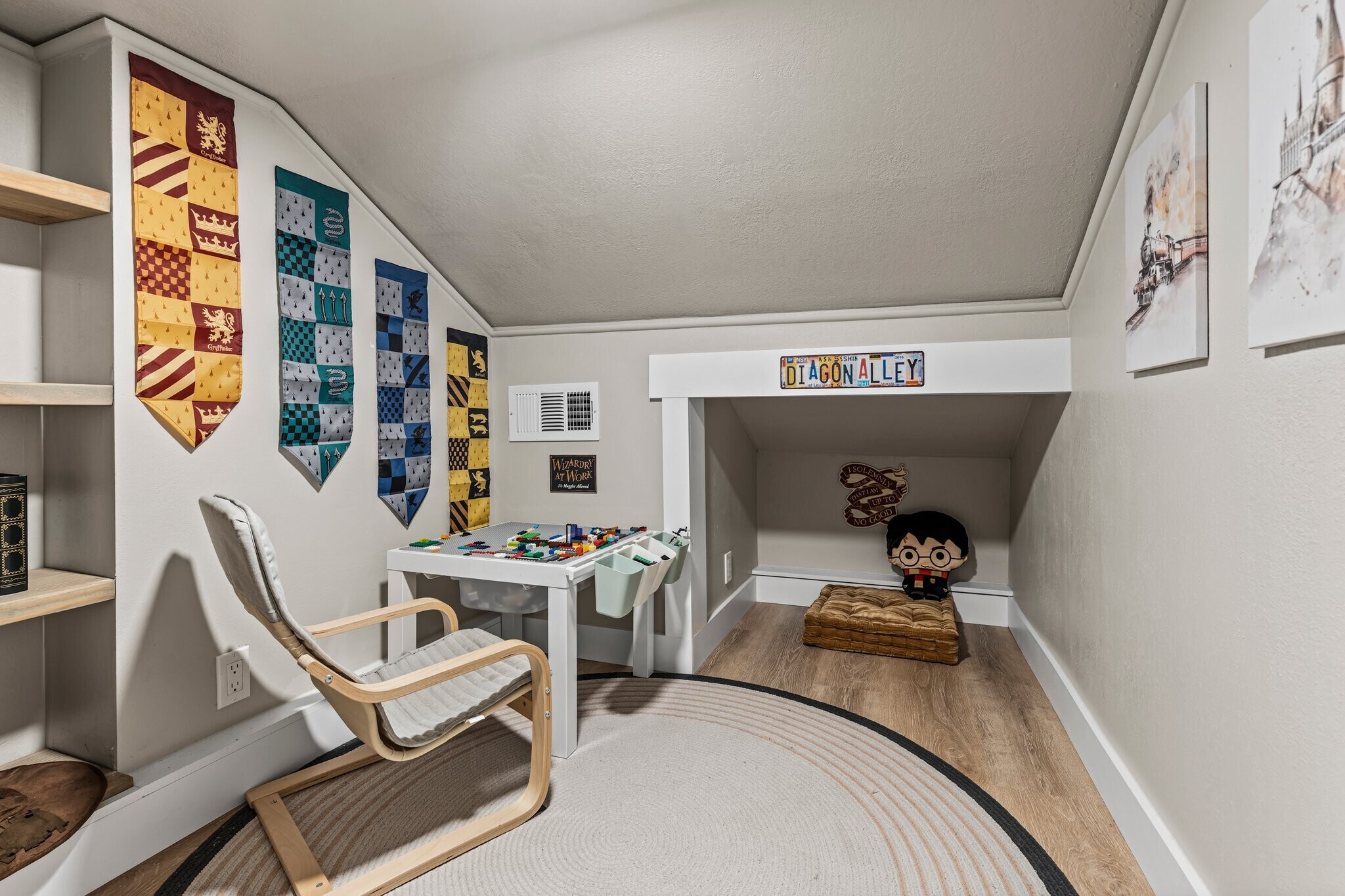Building Photo - 21627 Calico Bush Trail