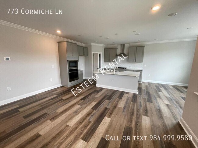 Building Photo - 773 Cormiche Ln
