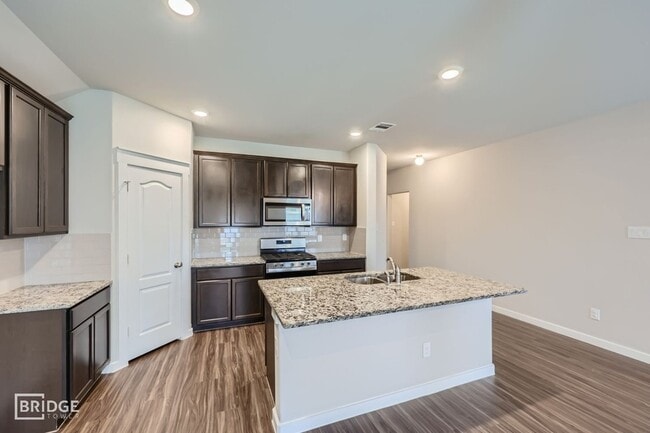 Building Photo - 6129 Fall Creek Ln