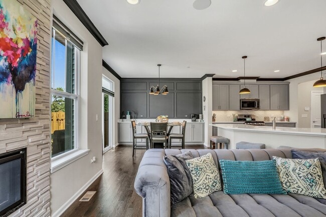 Building Photo - 3227 N Heritage Ln