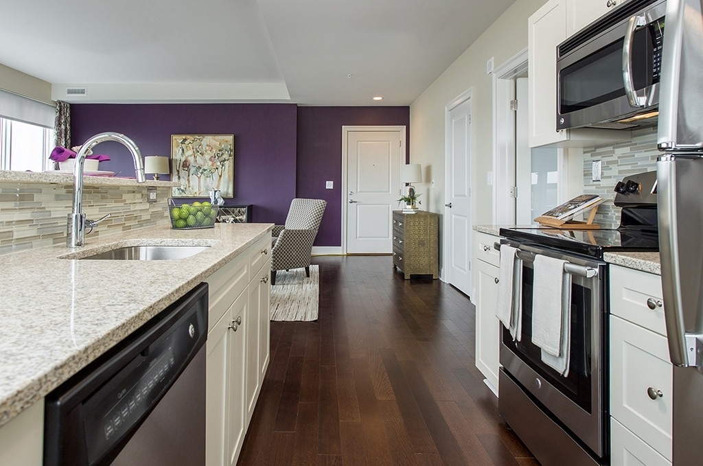 Building Photo - 250 N Christopher Columbus Blvd