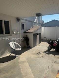 Building Photo - 290 NW 45th Ave