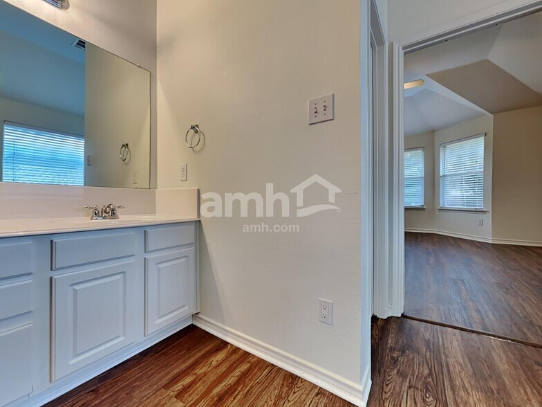 Building Photo - 7808 Riverwalk Trail