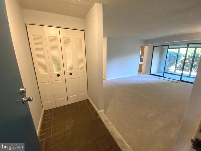 Primary Photo - 10218 Bushman Dr