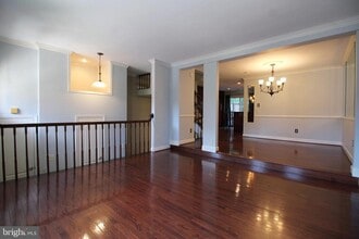 Building Photo - 8027 Merry Oaks Ct