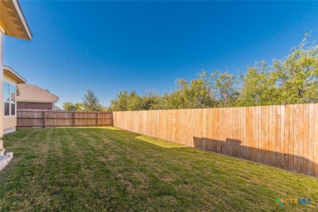 Building Photo - 2745 Ridge Forest Dr