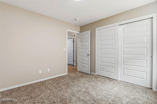Building Photo - 13841 Paseo Central Ave