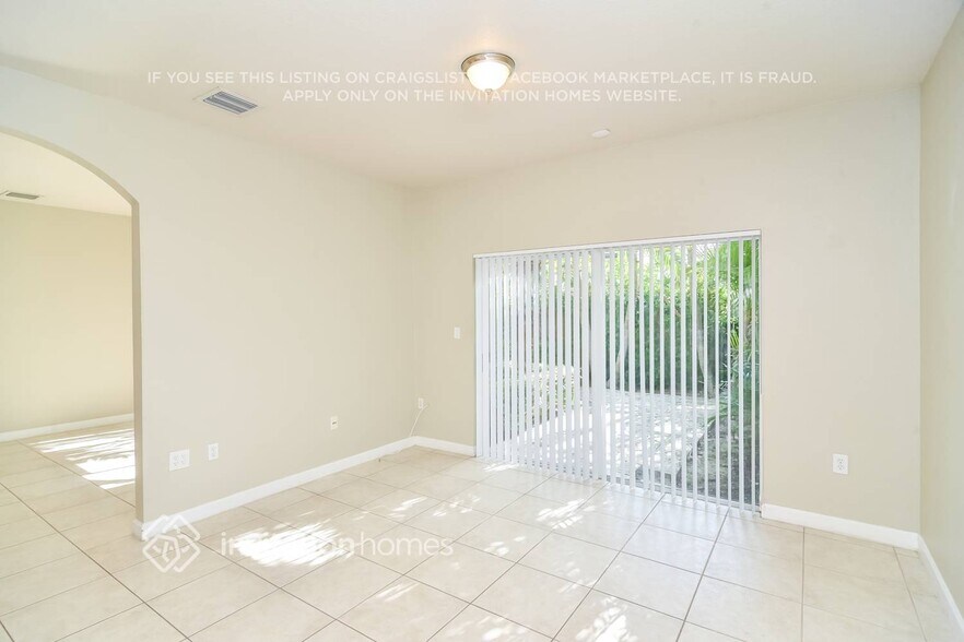 Building Photo - 14323 SW 156th Ave