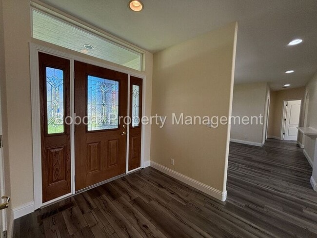 Building Photo - 2963 Hot Springs Dr