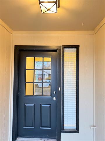 Building Photo - 320 Gloria St