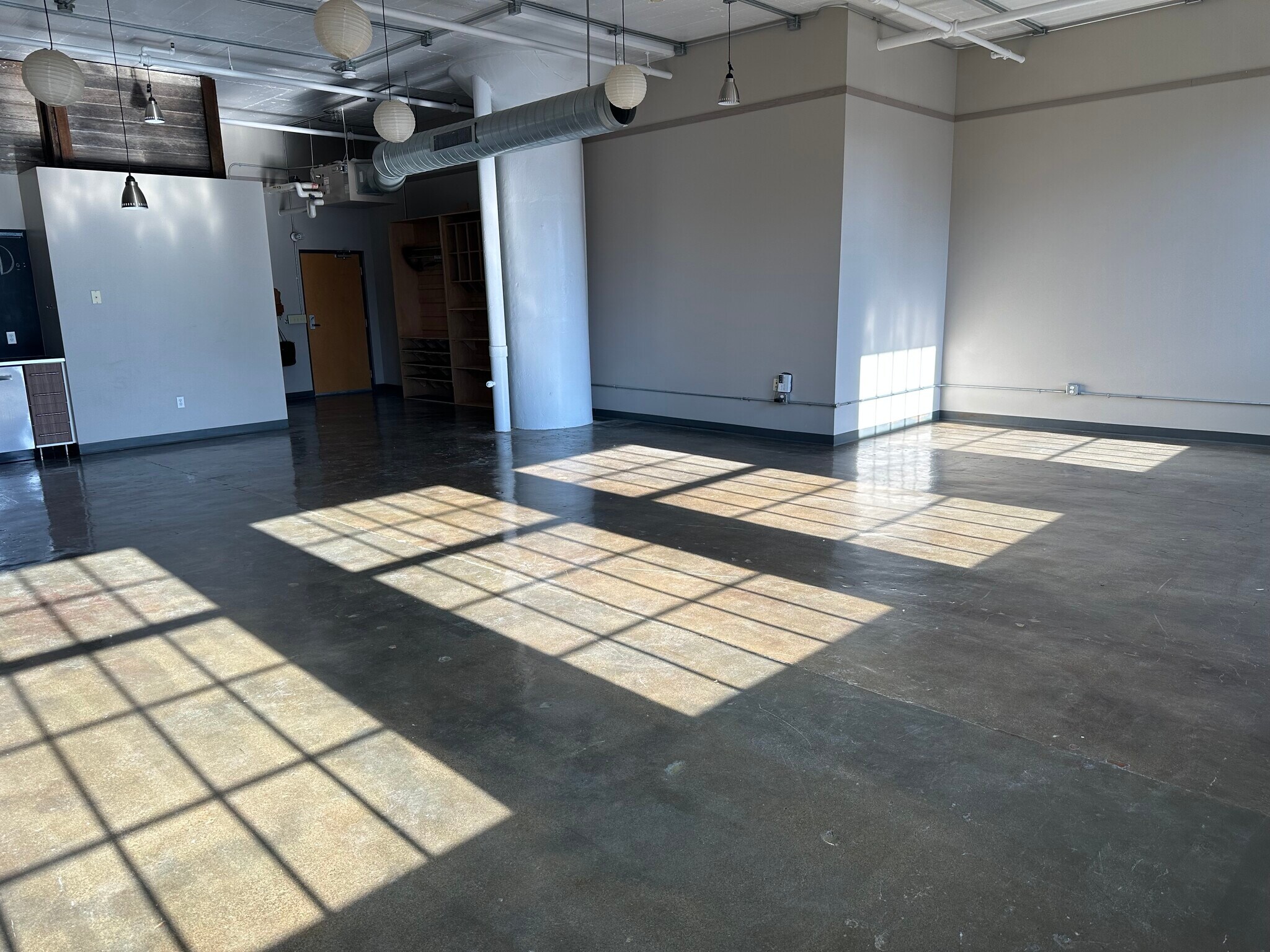 Entry from windows - 500 Robert St N