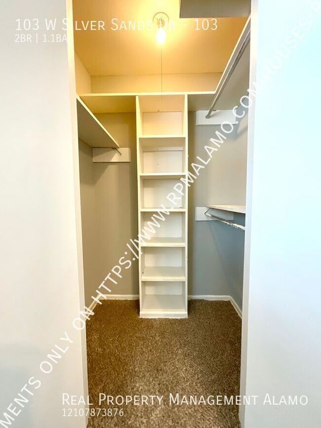 Building Photo - 103 W Silver Sands Dr