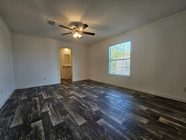 Building Photo - 1029 Myakka Dr