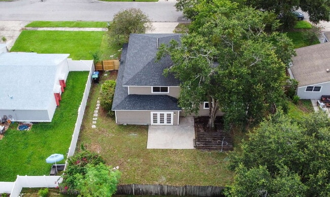 Building Photo - Minutes from UCF | Updated 4BR/3BA Home with Private Fenced Backyard