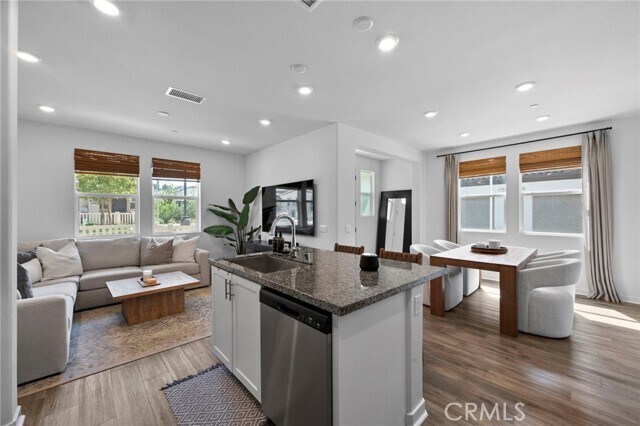 Building Photo - 3959 Lavine Wy