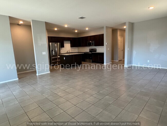 Building Photo - 4 bedroom Casa Grande home