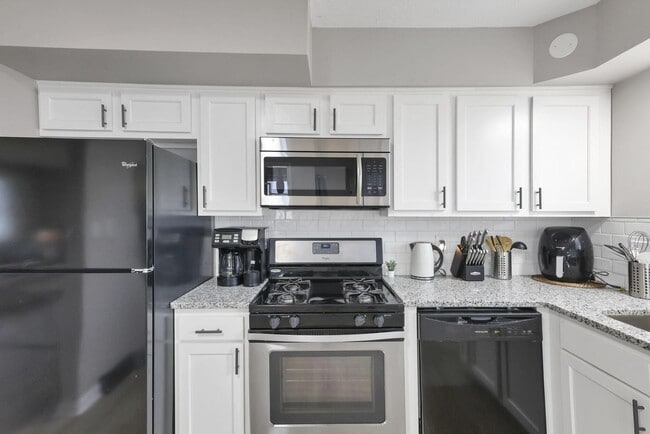 Building Photo - 1833 Berkeley Rd