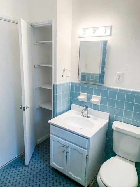 Building Photo - 8150 Whitburn Dr