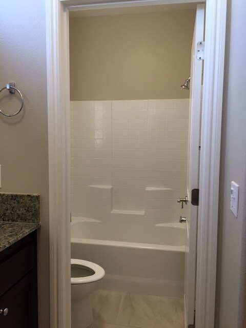 Bath 2 - 4379 Sibley Pl