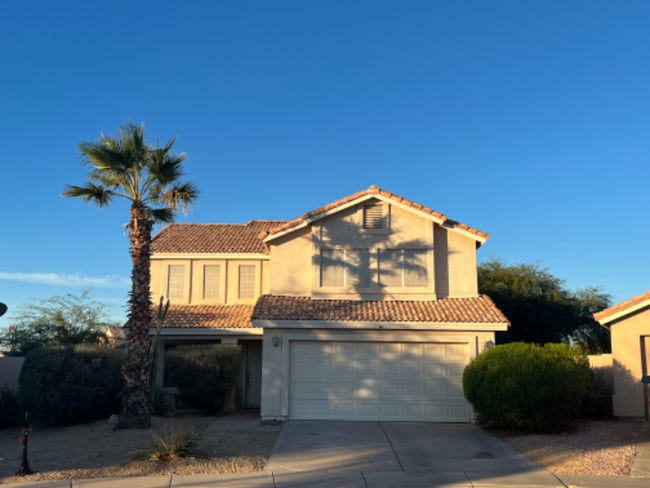 Building Photo - 4201 E Raven Rd