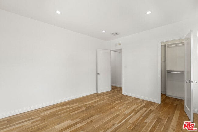 Building Photo - 2031 Glendon Ave