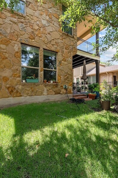 Building Photo - 7317A Colina Vista Loop