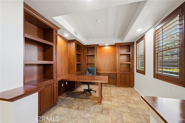 Building Photo - 12422 Benton Dr