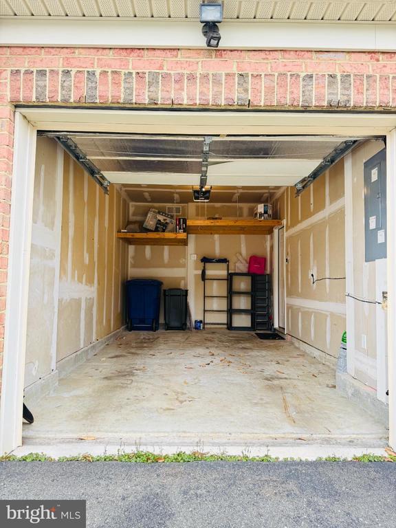 Building Photo - 47 Peppermint Dr