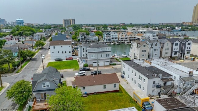 Building Photo - 545 N Connecticut Ave