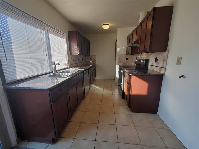Building Photo - 1112 Longhorn Dr