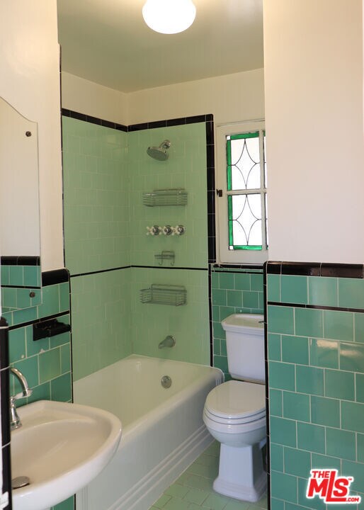 Building Photo - 1409 Murray Dr