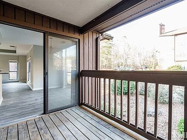 Deck looking back to Dining nook - 622 New Kent Plz