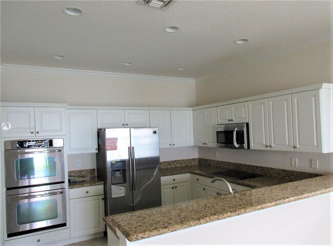 Building Photo - 17992 41st SW St