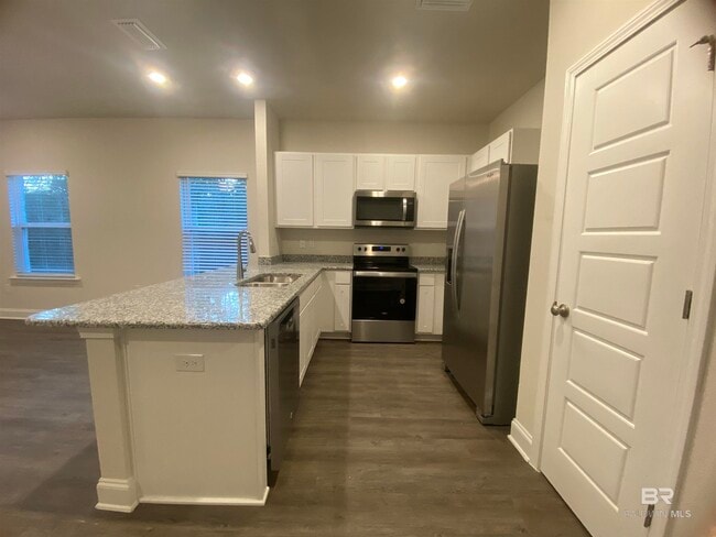 Building Photo - 6677 Spaniel Dr