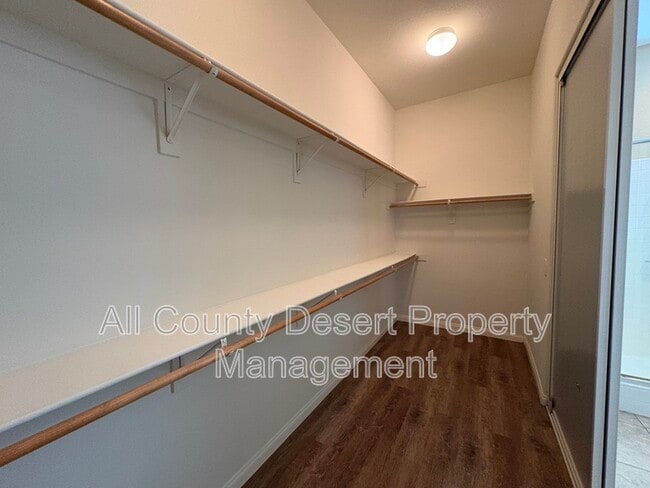 Building Photo - 79902 Barcelona Dr
