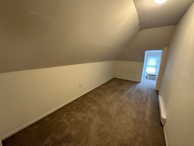 Building Photo - W 8th 417-419 NCR