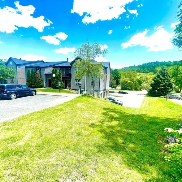Interior Photo - The Terrace at Cedar Glen: Fully Equipped 1–2 BR | 1 Bath | Cross Plains, WI Apartments for Rent ...