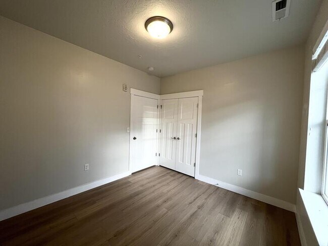Building Photo - 13084 S Tortola Dr