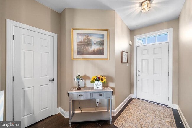 Building Photo - 317 Ridgewood Dr