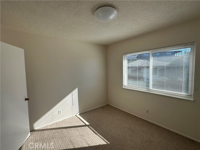 Building Photo - 2158 La Canada Crest Dr