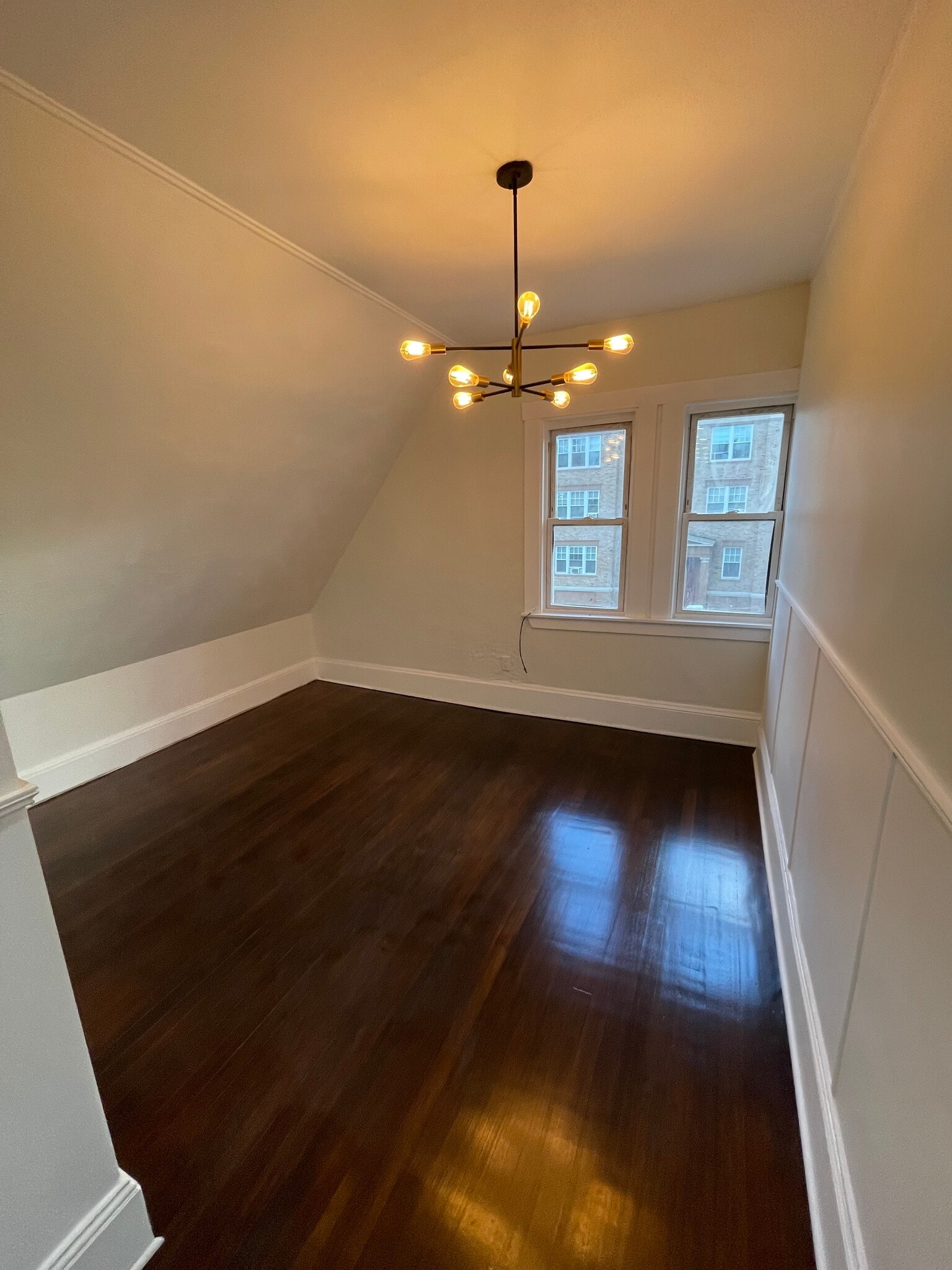 Living room - 31 Crawford St