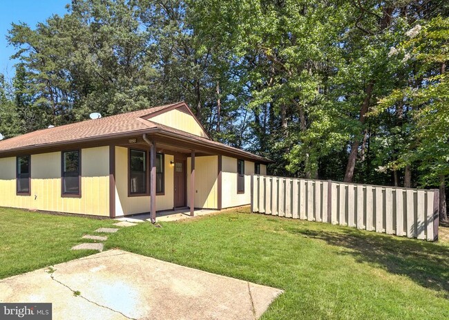 Primary Photo - 3295 Jesmond Ct
