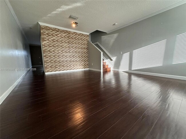 Building Photo - 2221 SE 24th Pl